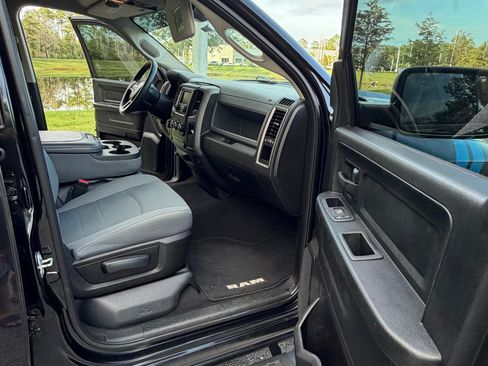 Used 2019 RAM 1500 ST w/ SXT Plus Group AWD/4WD image 20