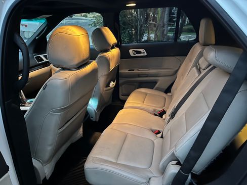 Used 2015 Ford Explorer Limited w/ Equipment Group 302A image 6