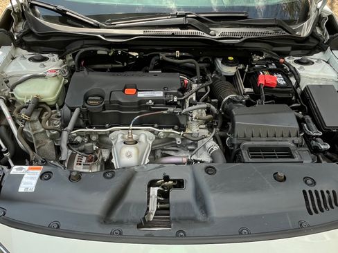 Used 2018 Honda Civic EX image 19