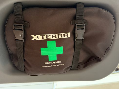 Used 2004 Nissan Xterra XE image 17