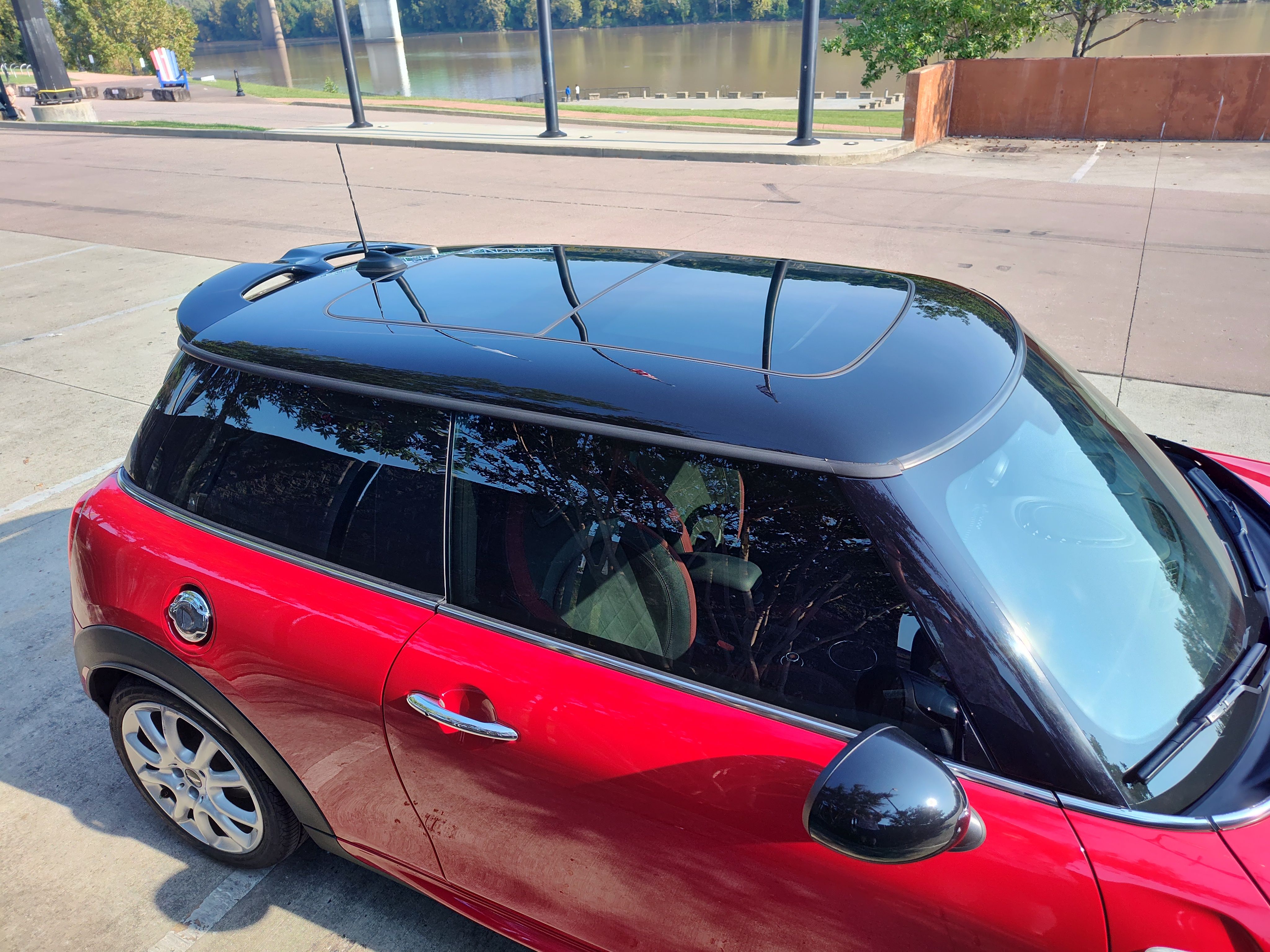 Used 2015 MINI Cooper John Cooper Works FWD image 9