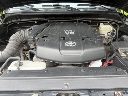 Used 2008 Toyota FJ Cruiser 4WD image 6