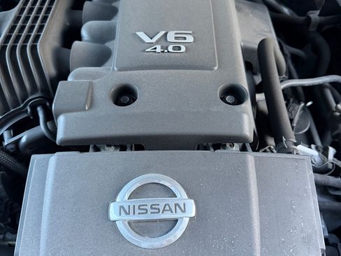Used 2016 Nissan Frontier SV w/ SV Value Truck Package RWD image 17