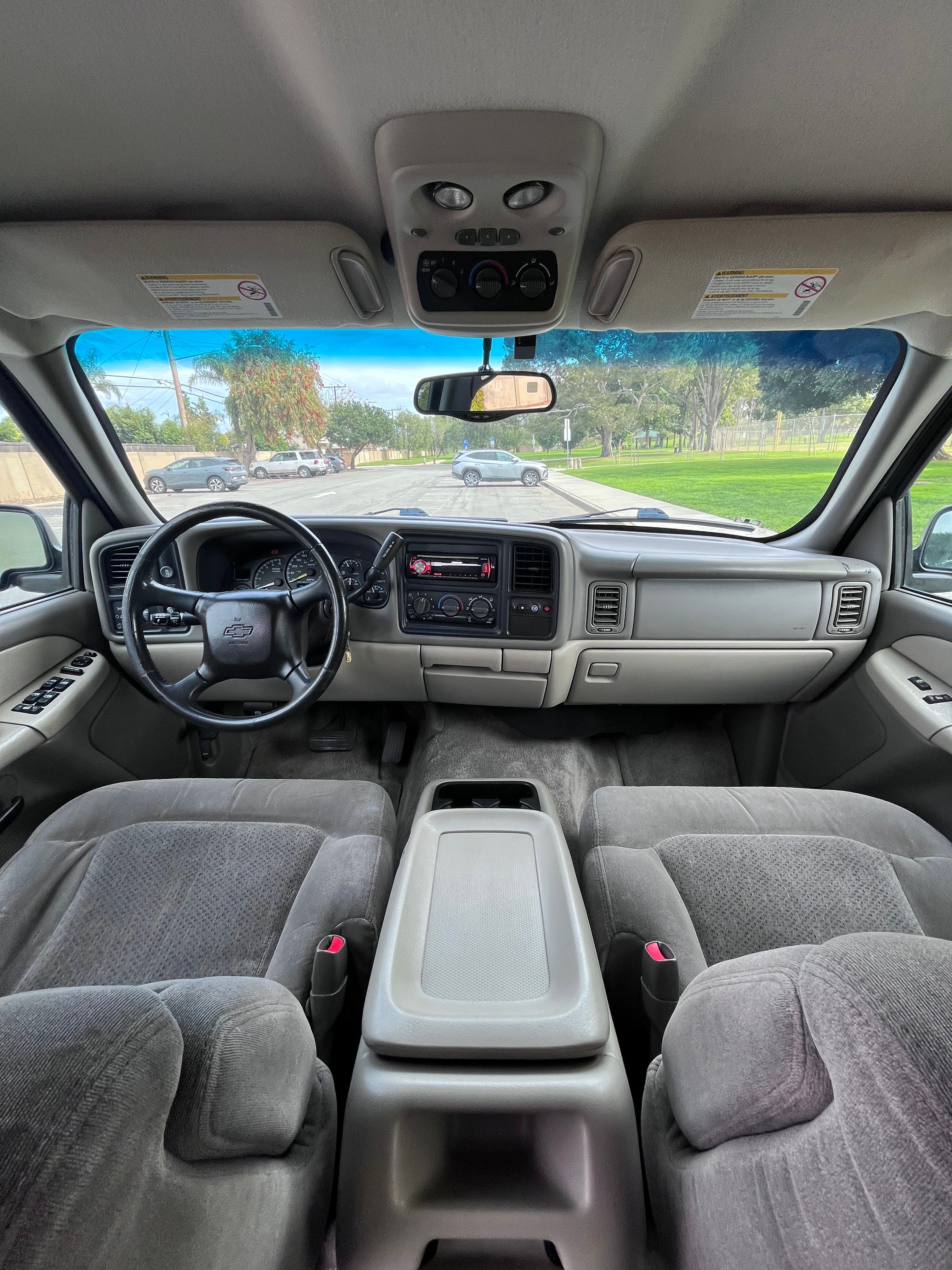 Used 2001 Chevrolet Suburban 2500 LS w/ LS Preferred Equipment Group RWD image 14