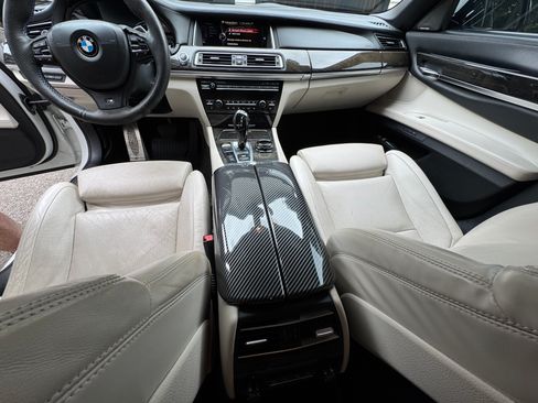 Used 2015 BMW 750i RWD image 18