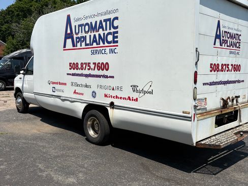 Used 2005 Ford E-450 and Econoline 450 RWD image 1