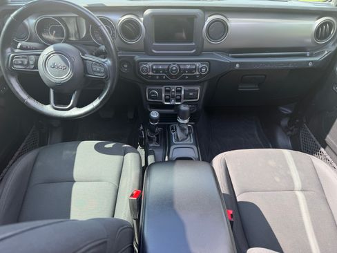 Used 2018 Jeep Wrangler Unlimited Sport S AWD/4WD image 11