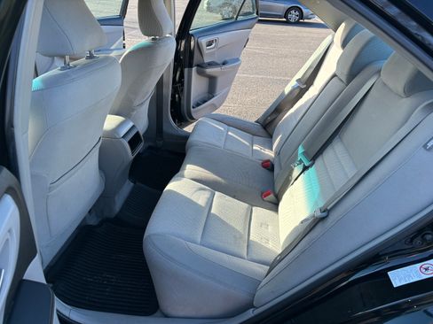 Used 2016 Toyota Camry LE w/ Protection Package (Q2) image 8