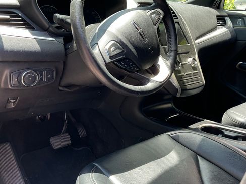 Used 2018 Lincoln MKC Premiere AWD/4WD image 5