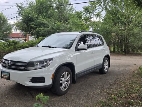 Used 2015 Volkswagen Tiguan S AWD/4WD image 4