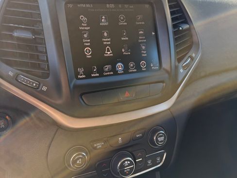 Used 2014 Jeep Cherokee Latitude AWD/4WD image 15