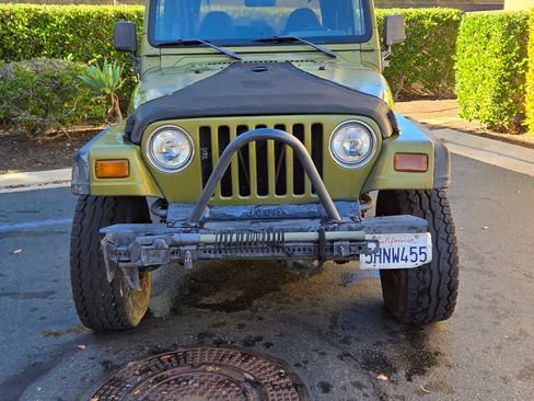 Used 1997 Jeep Wrangler SE image 9