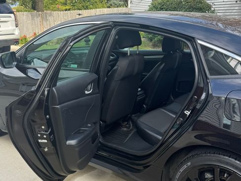 Used 2021 Honda Civic Sport image 10