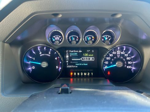 Used 2011 Ford F350 XLT w/ XLT Premium Pkg AWD/4WD image 6