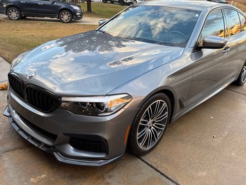 Used 2020 BMW 540i w/ M Sport Package image 2