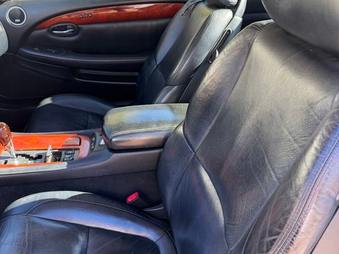 Used 2002 Lexus SC 430 Convertible RWD image 6