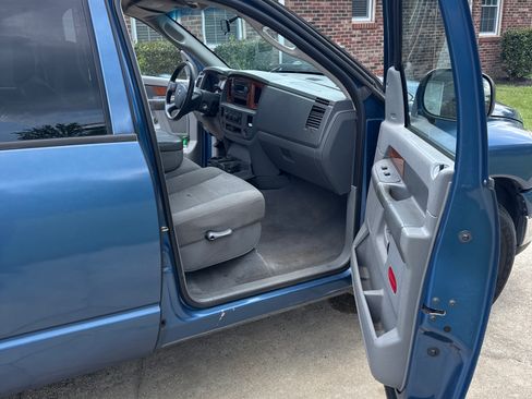 Used 2006 Dodge Ram 1500 Truck SLT image 6