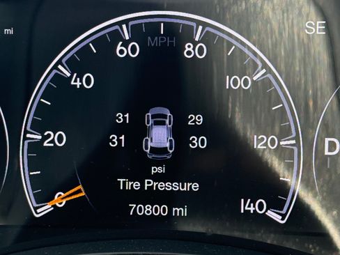 Used 2018 Jeep Grand Cherokee Trailhawk w/ Trailhawk Luxury Group image 6