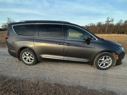 Used 2020 Chrysler Pacifica Touring-L
