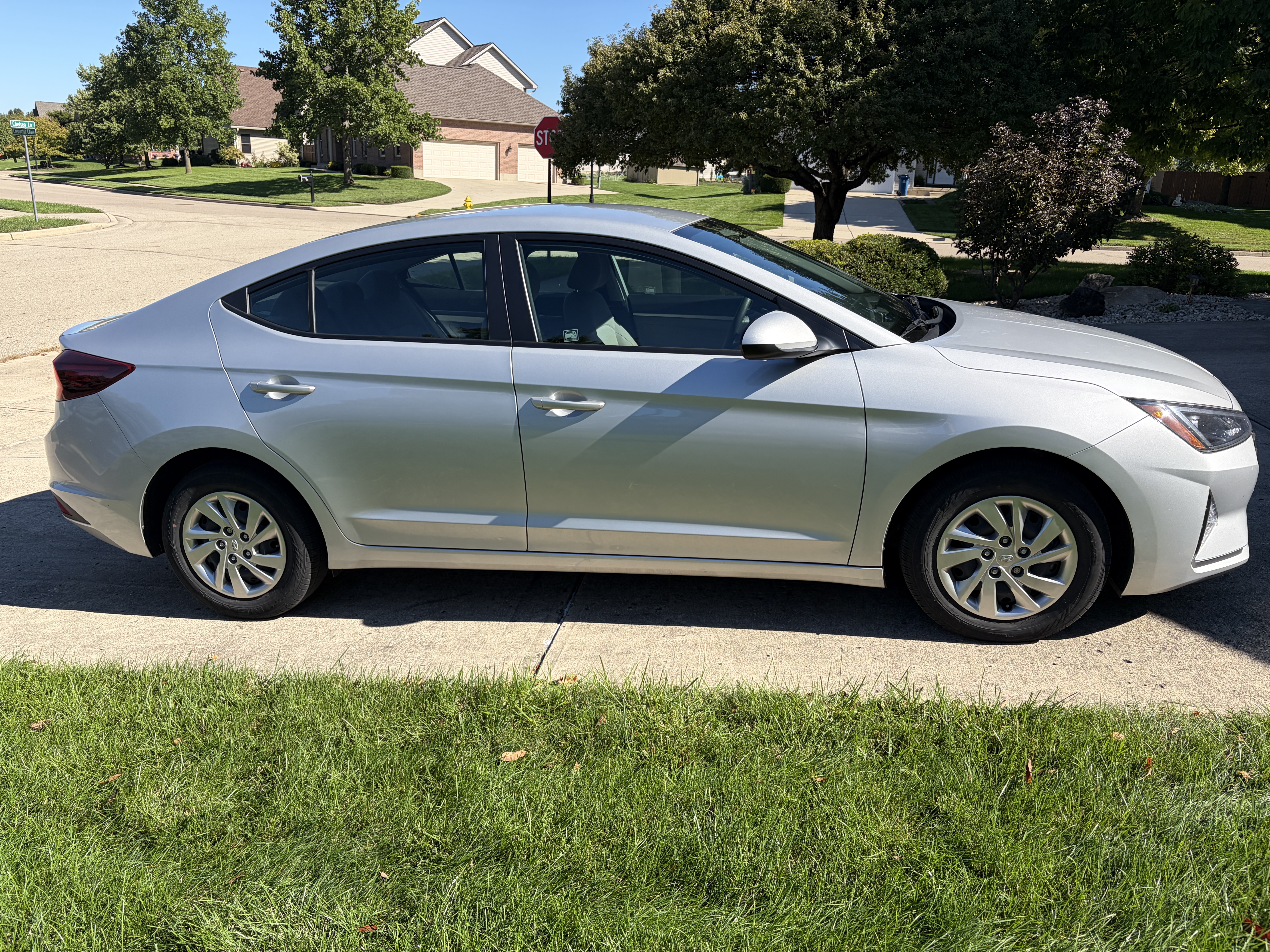 Used 2019 Hyundai Elantra SE FWD image 5