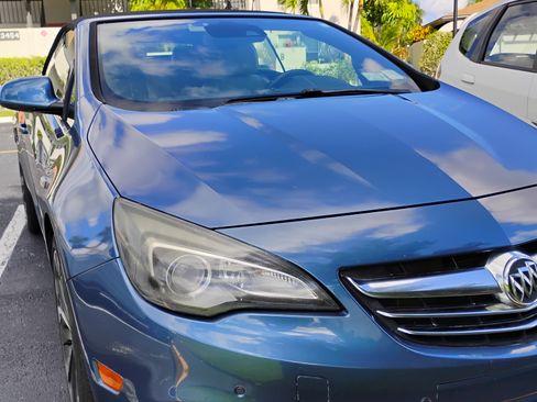 Used 2016 Buick Cascada Premium image 2