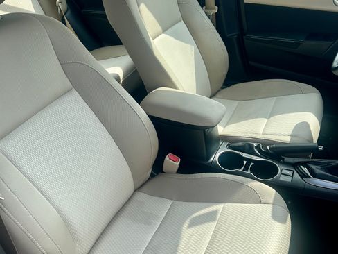 Used 2016 Toyota Corolla LE w/ Body Protection Package #1 FWD image 14