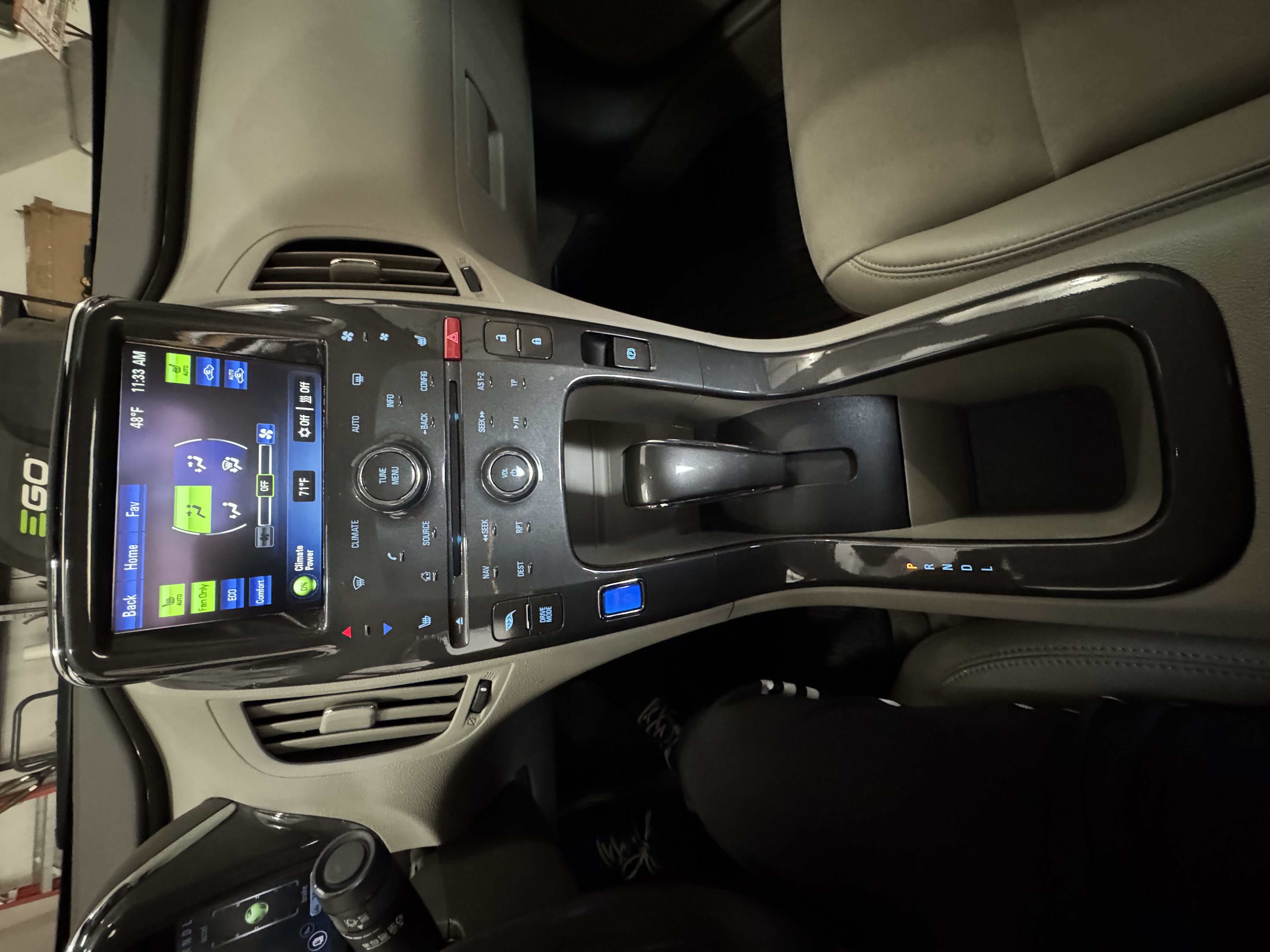 Used 2013 Chevrolet Volt Premium w/ Premium Trim Package FWD image 14