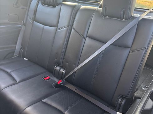 Used 2018 Nissan Pathfinder Platinum image 12