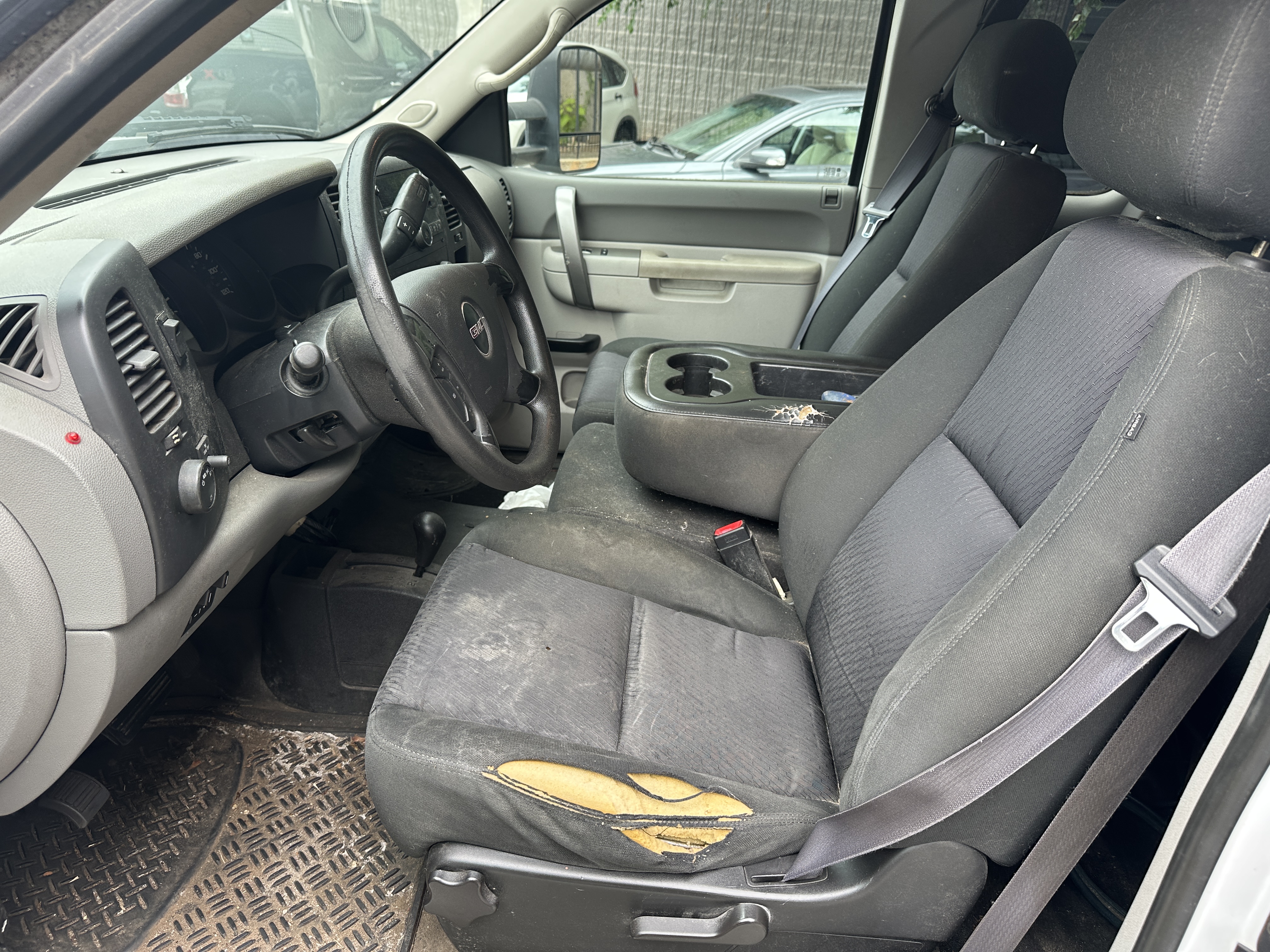 Used 2011 GMC Sierra 1500 W/T AWD/4WD image 9