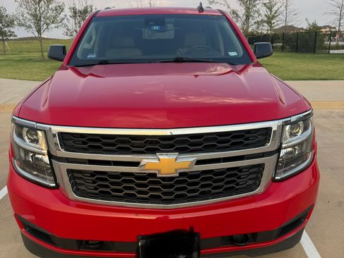 Used 2020 Chevrolet Suburban LT AWD/4WD image 4
