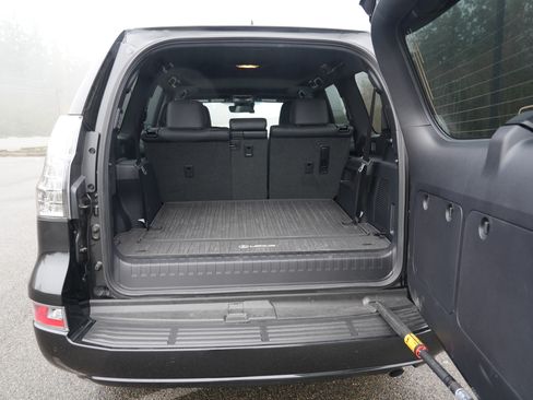 Used 2023 Lexus GX 460 Luxury image 21