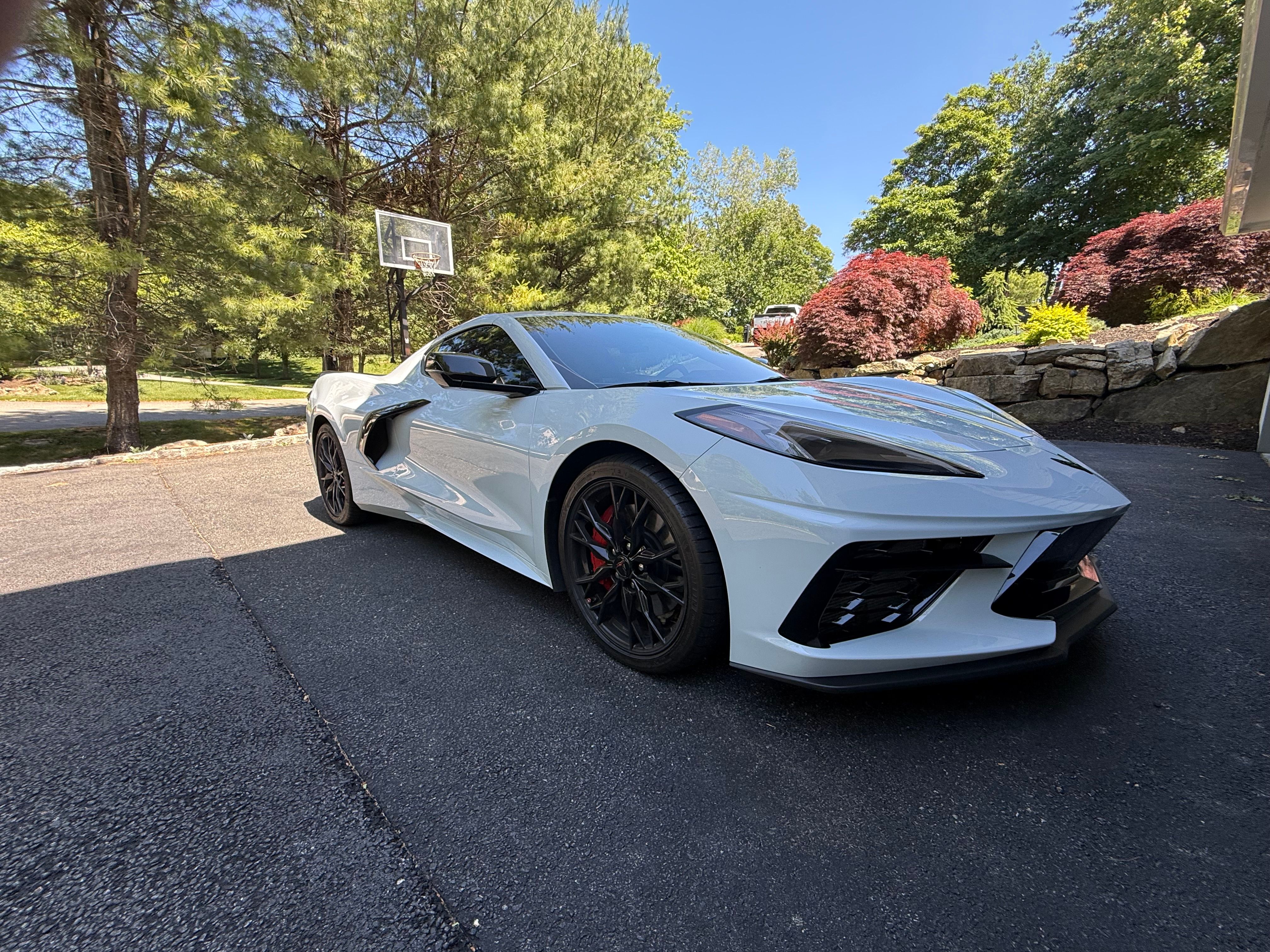 Used 2024 Chevrolet Corvette Stingray Preferred Cpe w/ Z51 Performance Package RWD image 10