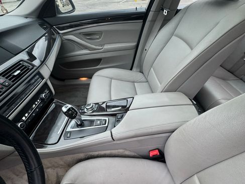 Used 2011 BMW 528i 528i Sedan 4D image 17