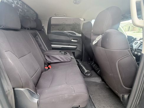 Used 2017 Toyota Tundra SR5 image 8