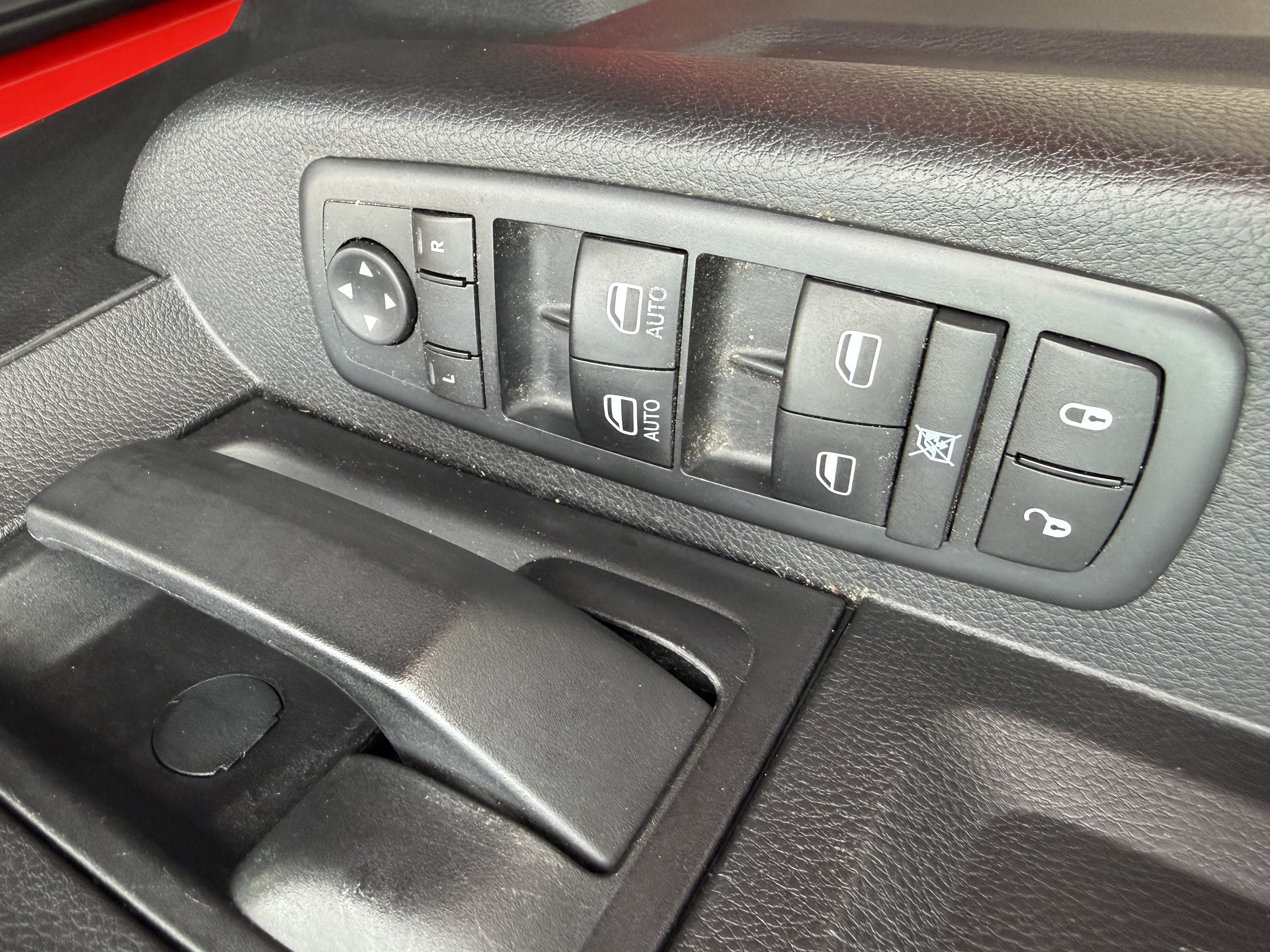 Used 2016 RAM 1500 Express AWD/4WD image 5