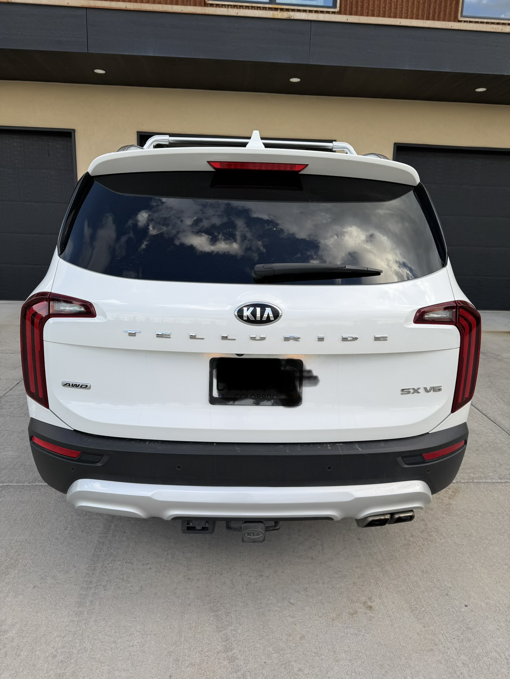 Used 2021 Kia Telluride SX w/ Towing Package AWD/4WD image 2