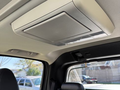 Used 2008 Cadillac Escalade EXT image 10