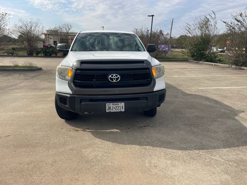 Used 2014 Toyota Tundra SR image 9