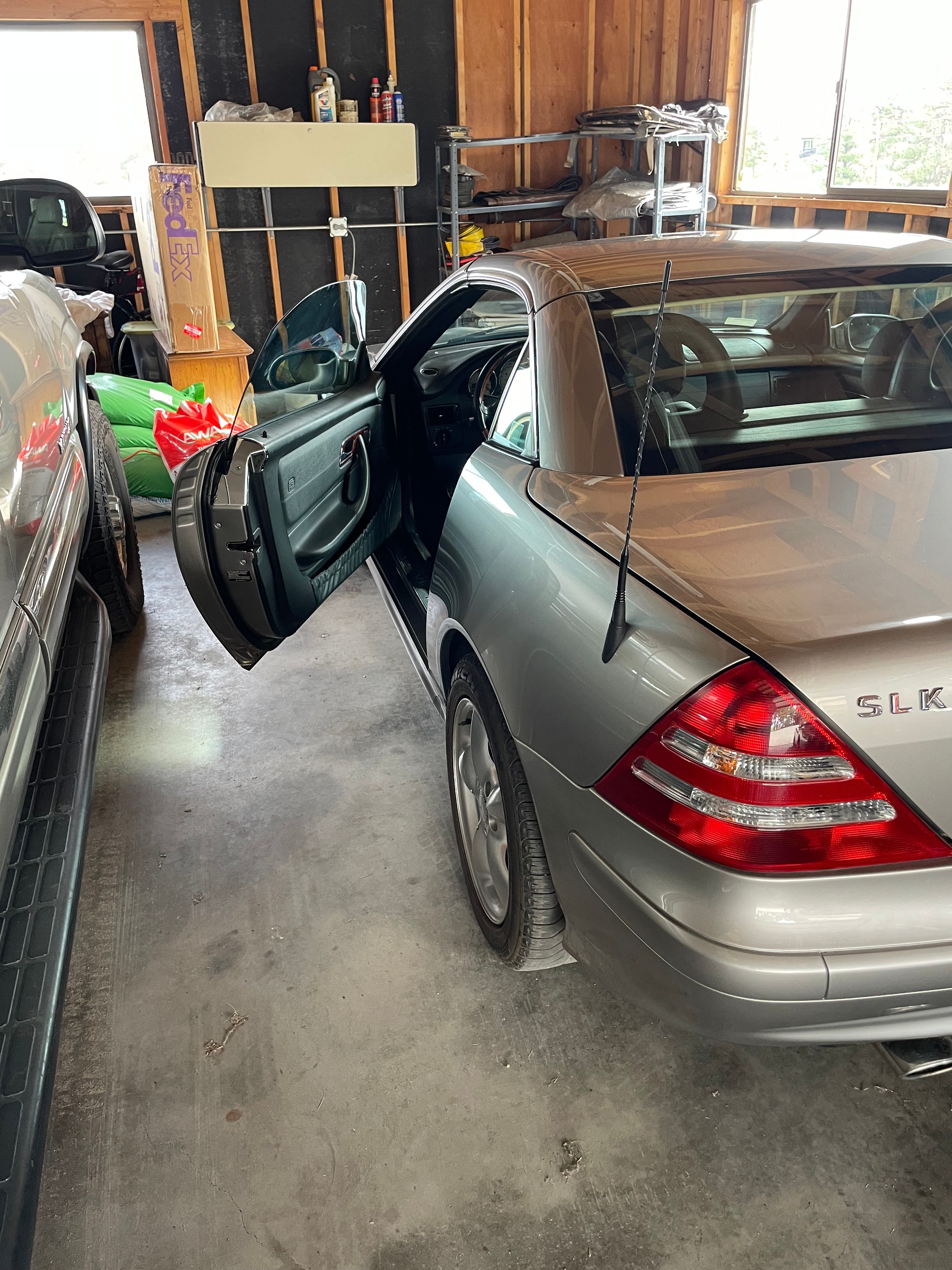 Used 2004 Mercedes-Benz SLK 320 image 5