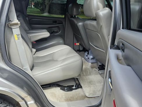Used 2006 GMC Yukon Denali image 23