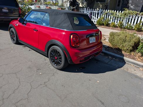 Used 2019 MINI Cooper S image 21