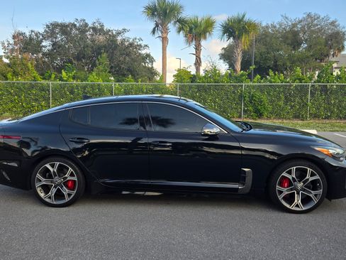 Used 2018 Kia Stinger GT2 image 5