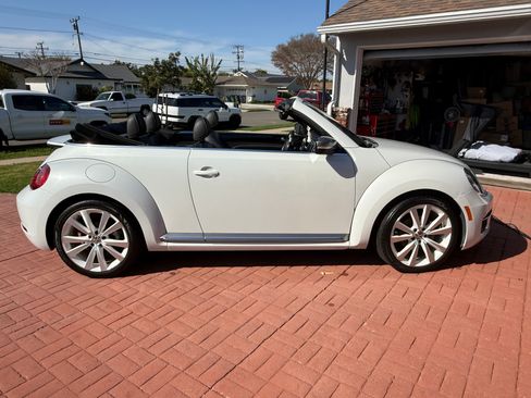 Used 2014 Volkswagen Beetle 1.8T FWD image 15