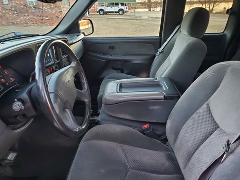 Used 2003 Chevrolet Silverado 2500 LS image 12