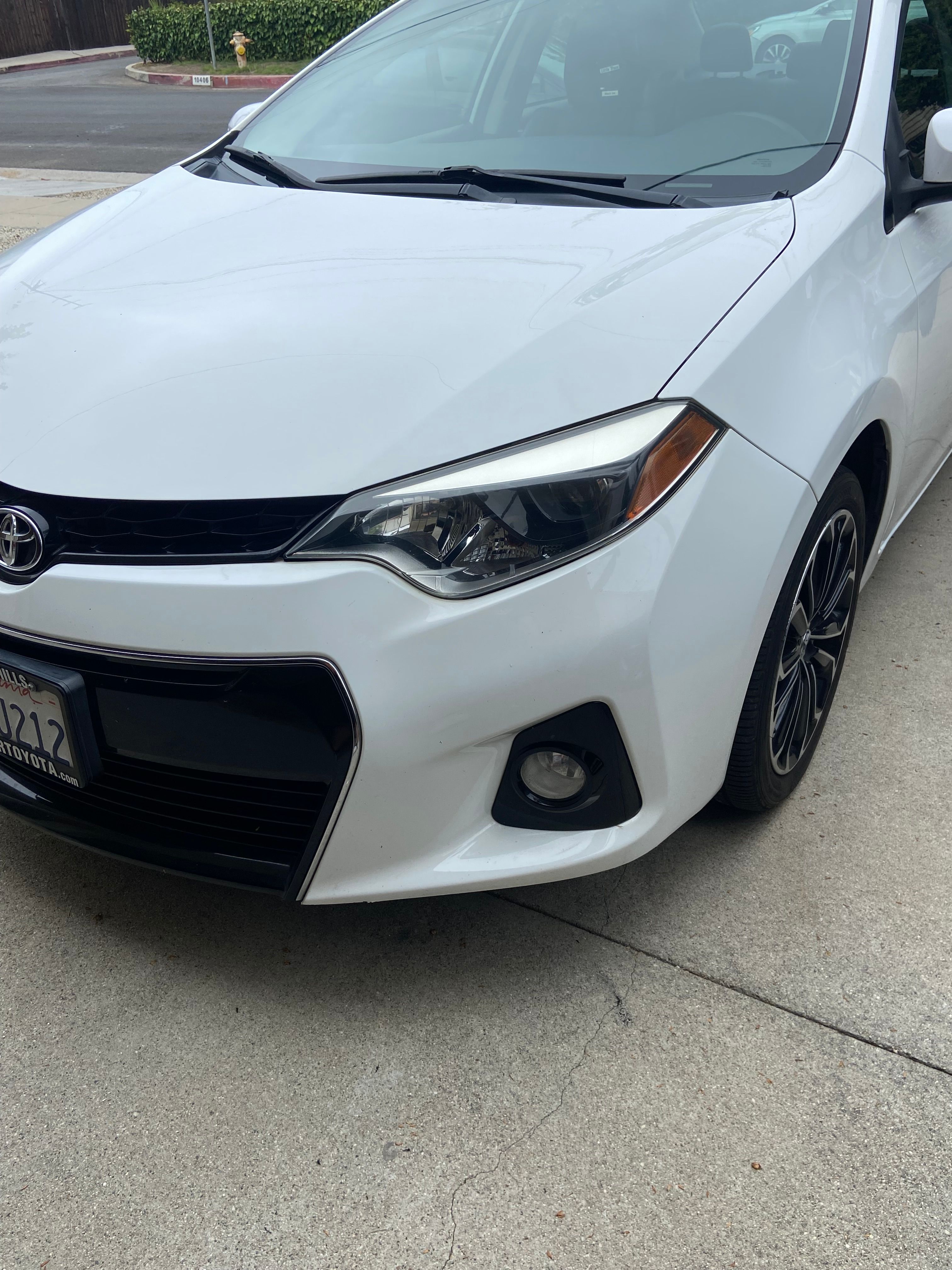 Used 2014 Toyota Corolla S Premium w/ Driver Convenience Package FWD image 4