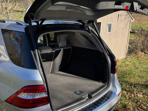 Used 2012 Mercedes-Benz ML 350 4MATIC image 10