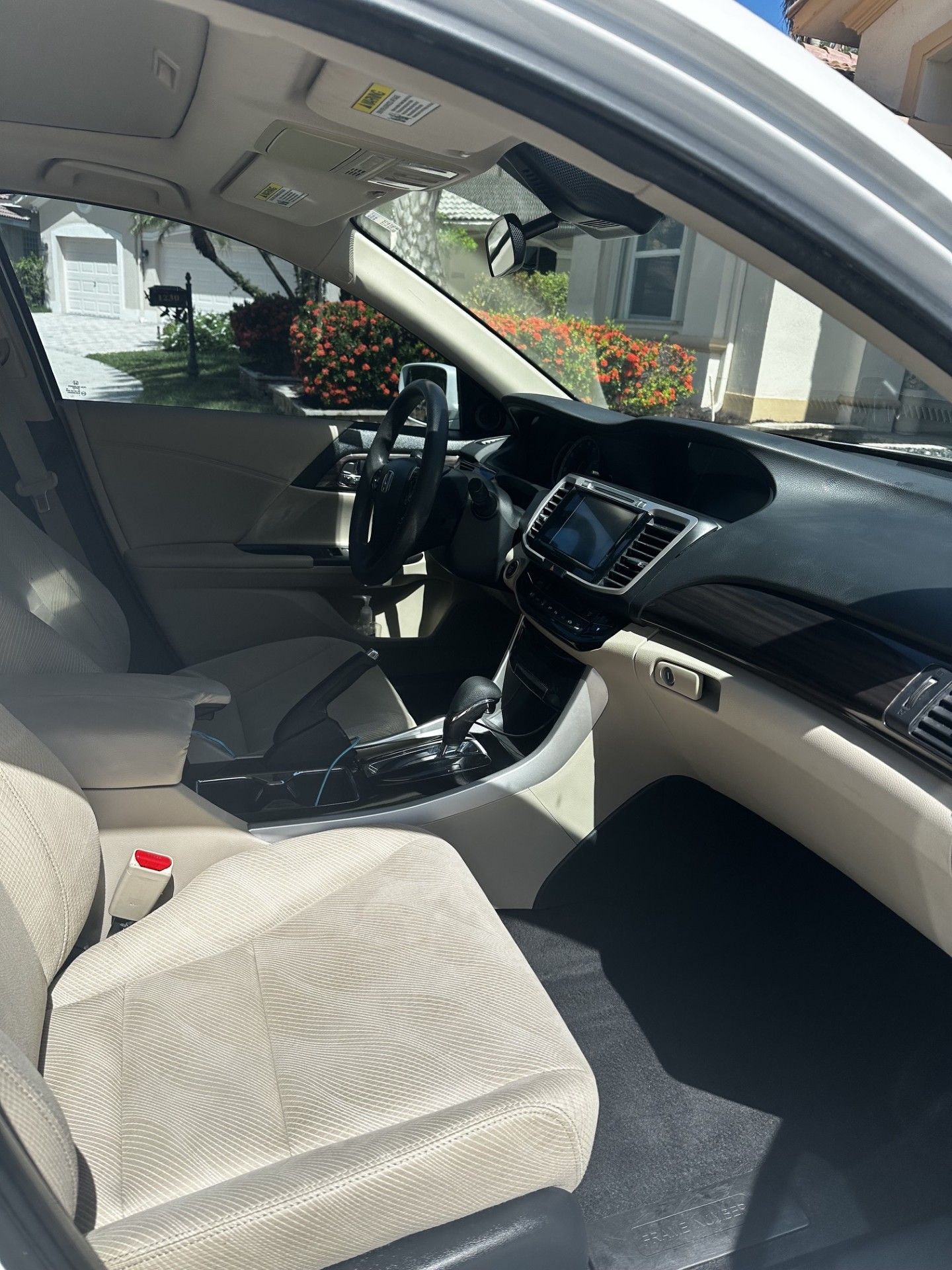 Used 2016 Honda Accord EX image 8