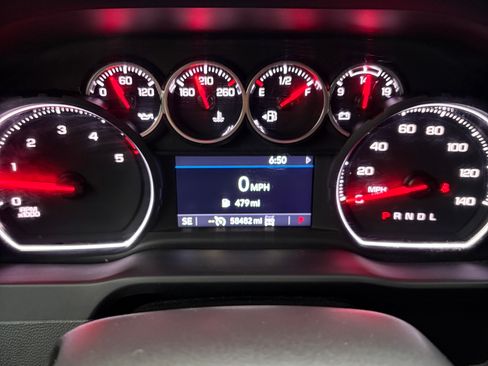 Used 2023 Chevrolet Silverado 2500 LT AWD/4WD image 8