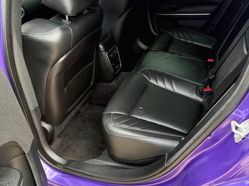 Used 2018 Dodge Charger SRT image 10