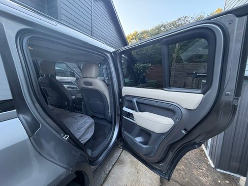 Used 2020 Land Rover Defender 110 S AWD/4WD image 29